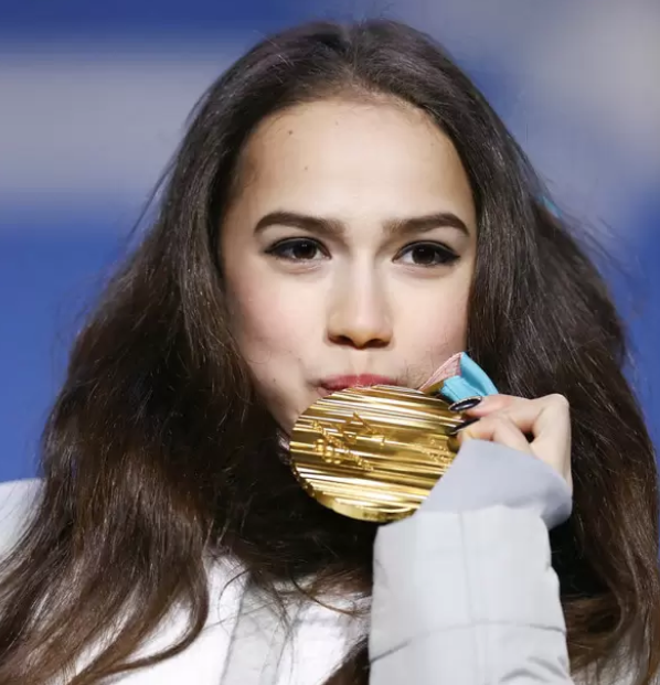 关于里程碑夜！波尔图刷新队史纪录，荷甲冲刺阶段刷纪录，压力陡增，临场指挥获称赞的信息