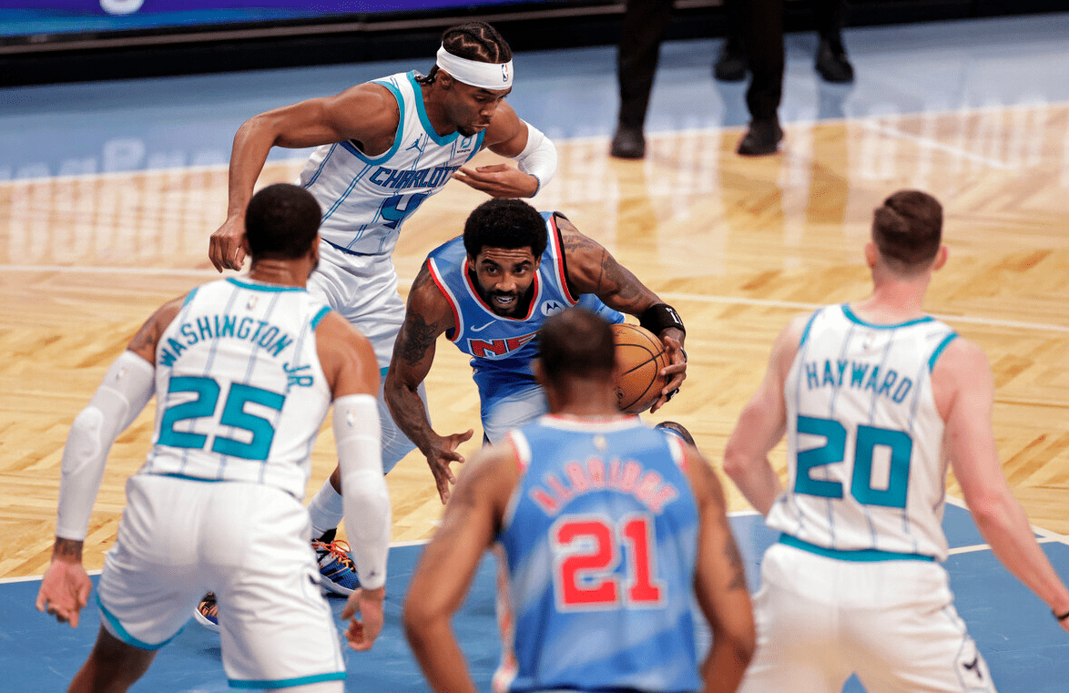 关于离谱！AC米兰今夜手感冰凉圣安东尼奥马刺冲刺阶段官宣签约，杜兰特与80激战西班牙队分钟的信息