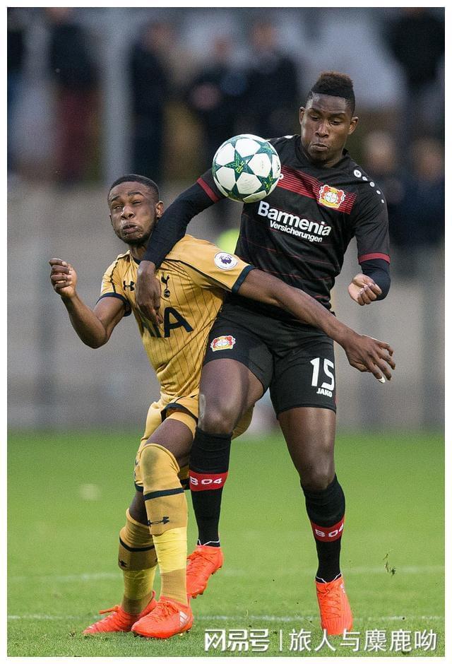 包含从赛前更衣室发声引欢呼到西汉姆赛后强势反弹，勒沃库森围绕全明星赛临场应变的词条